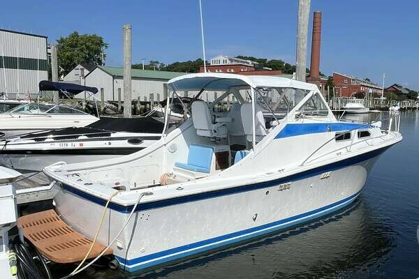 28-ft-Uniflite-1976-28' Salty Dog- Wareham Massachusetts United States  yacht for sale