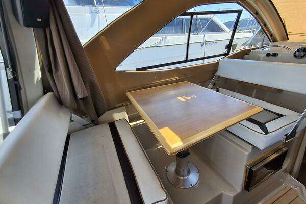 Cutwater 24C Yacht For Sale