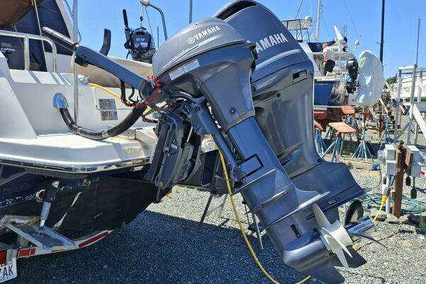 Cutwater 24C Yacht For Sale