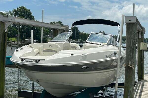24-ft-Stingray-2013-234 LR- Essex Maryland United States  yacht for sale