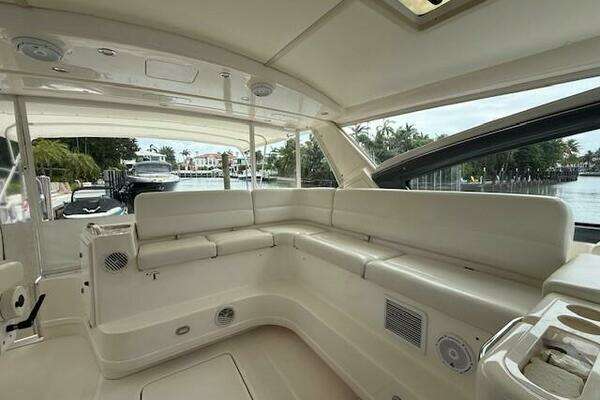 Tiara Yachts 5200 Express Yacht For Sale