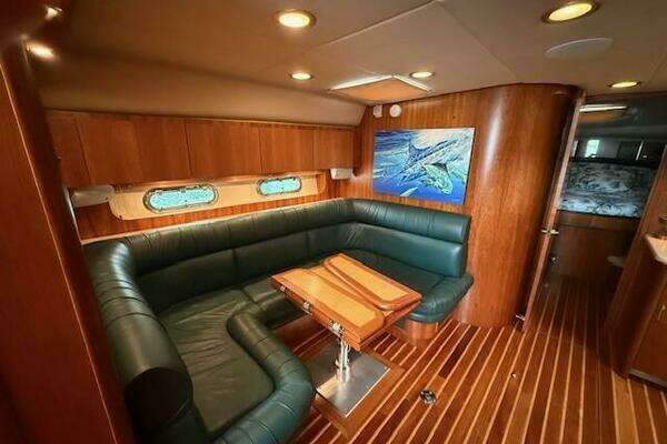 Tiara Yachts 5200 Express Yacht For Sale
