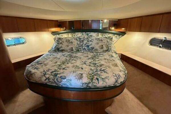 Tiara Yachts 5200 Express Yacht For Sale