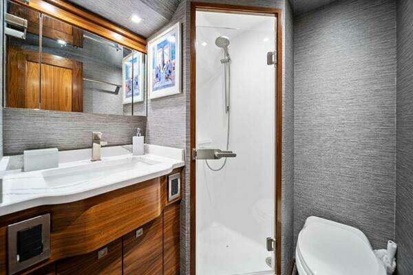Viking 80 Convertible Yacht For Sale