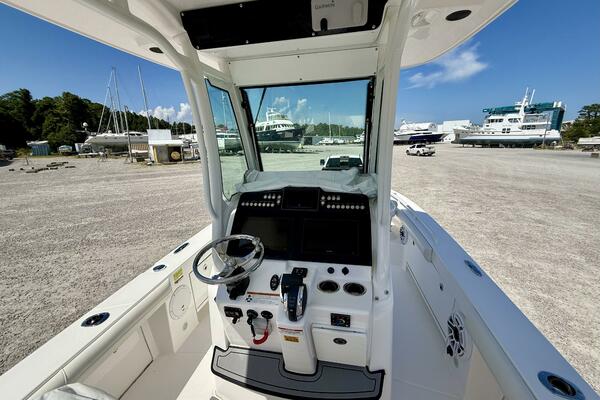 25ft Everglades Yacht For Sale