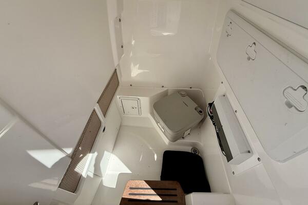 25ft Everglades Yacht For Sale