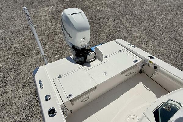 25ft Everglades Yacht For Sale