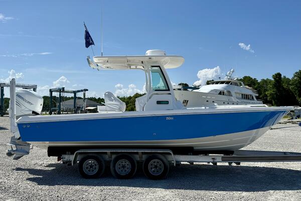 25ft Everglades Yacht For Sale