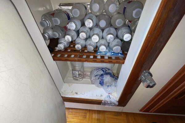 Zettie Ray 30ft Willard Yacht For Sale