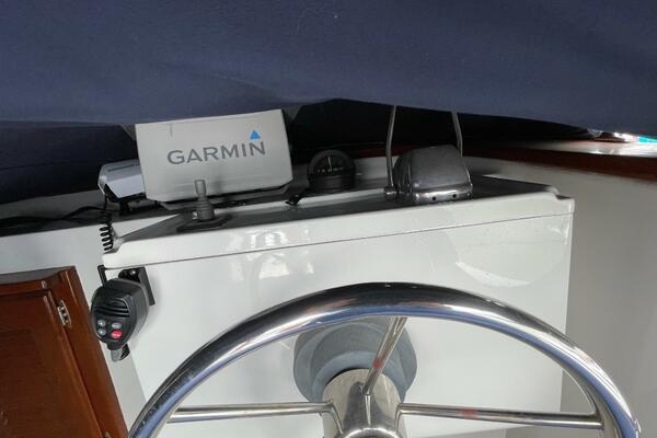 Zettie Ray 30ft Willard Yacht For Sale