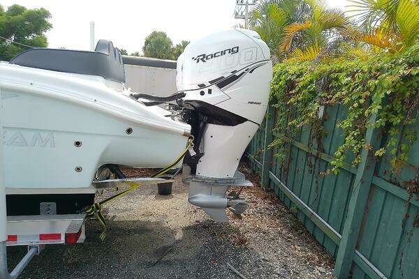 Glasstream 328 SCX Yacht For Sale