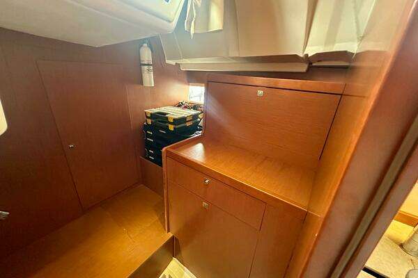 Beneteau Oceanis 45 Yacht For Sale