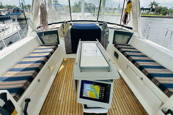 Beneteau Oceanis 45 Yacht For Sale