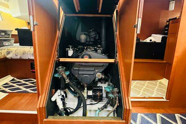 Beneteau Oceanis 45 Yacht For Sale