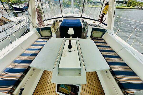 Beneteau Oceanis 45 Yacht For Sale