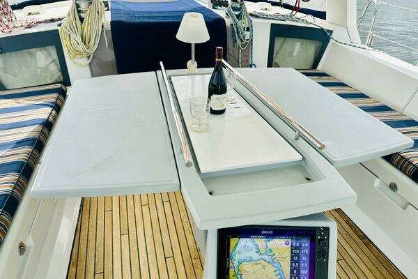 Beneteau Oceanis 45 Yacht For Sale