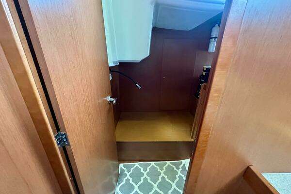 Beneteau Oceanis 45 Yacht For Sale