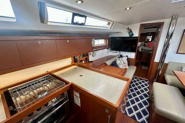 Beneteau Oceanis 45 Yacht For Sale