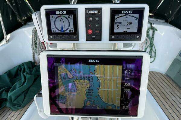 Photo of the 2006 Beneteau Oceanis 343 "Udacha"