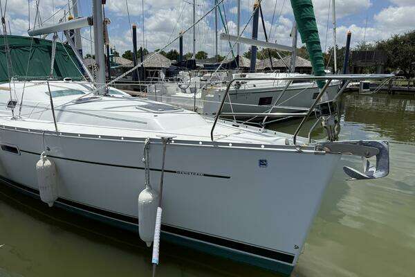 Photo of the 2006 Beneteau Oceanis 343 "Udacha"