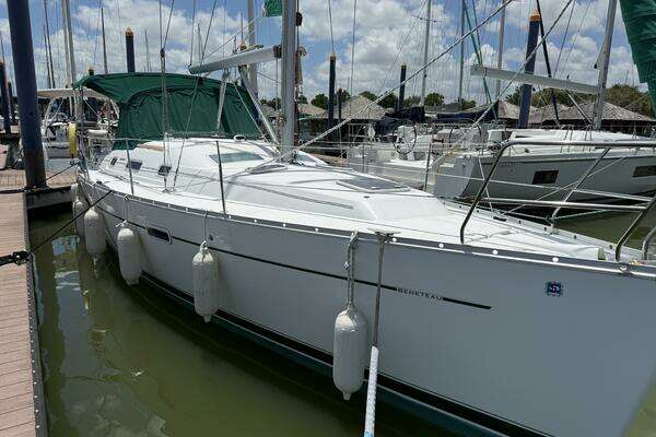 Photo of the 2006 Beneteau Oceanis 343 "Udacha"