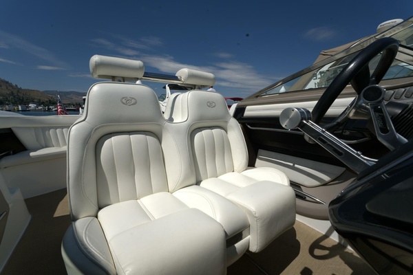 35ft Cobalt Yacht For Sale