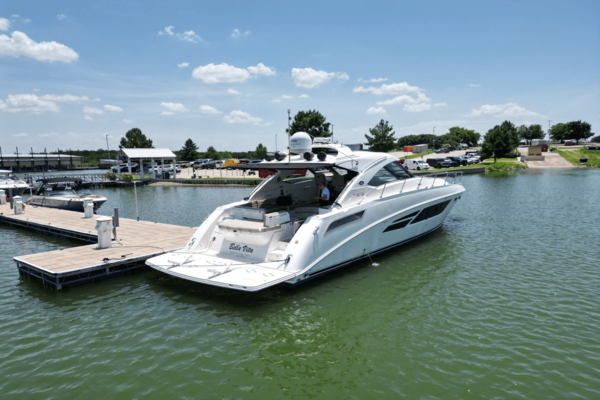 Sea Ray 540 SUNDANCER Yacht For Sale