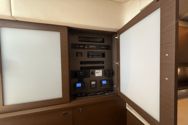 Sea Ray 540 SUNDANCER Yacht For Sale