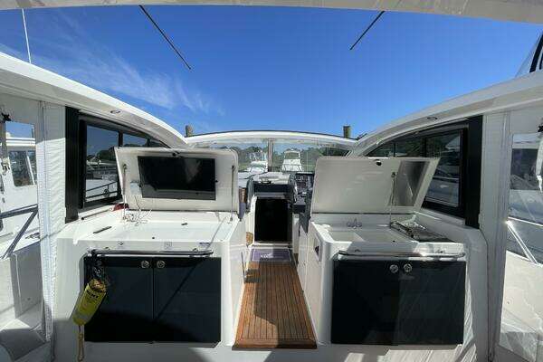 Sealine S450 Yacht For Sale