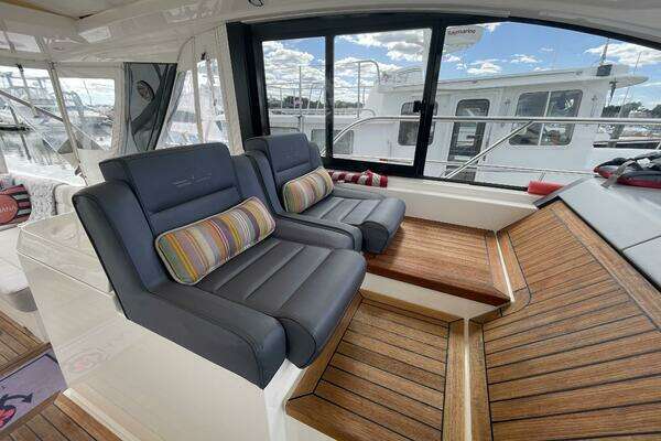 Sealine S450 Yacht For Sale