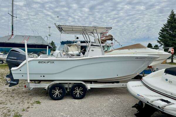 22-ft-Sea Fox-2022-228 Commander-Midland Ontario Canada yacht for sale