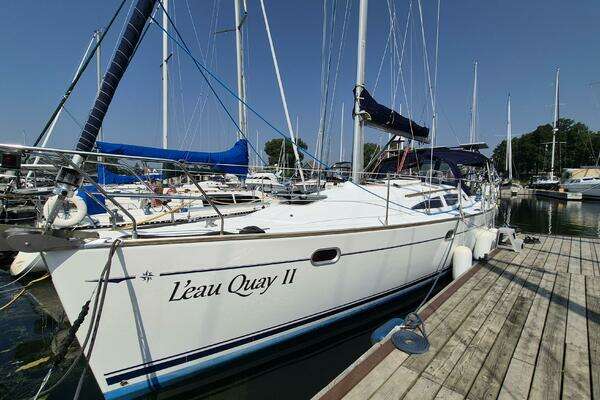 35-ft-Jeanneau-2004-Sun Odyssey-L'eau Quay II Bath Ontario Canada  yacht for sale