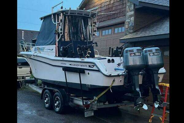 26-ft-Grady-White-1996-268 Islander-Superior Wisconsin United States yacht for sale