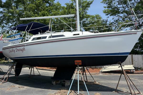 Lucky Enough 28ft Catalina Yacht For Sale
