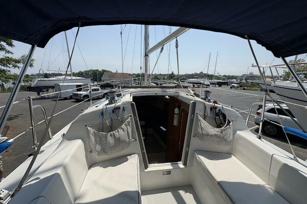 Lucky Enough 28ft Catalina Yacht For Sale
