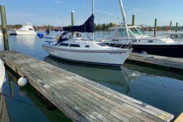 Lucky Enough 28ft Catalina Yacht For Sale