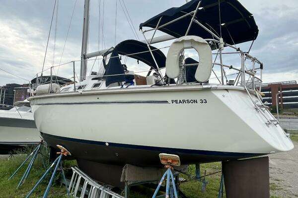 Photo of the 1986 Pearson 