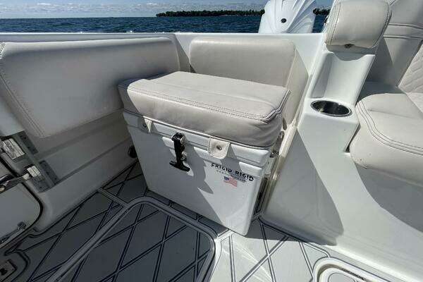 HCB 42 Siesta Yacht For Sale