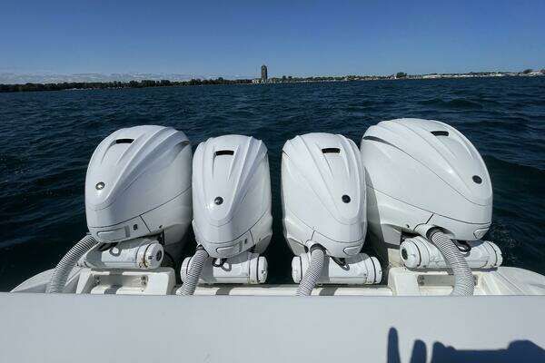 HCB 42 Siesta Yacht For Sale