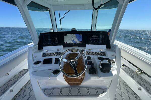 HCB 42 Siesta Yacht For Sale