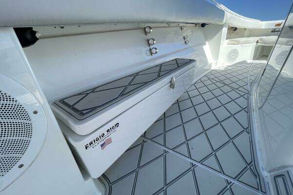 HCB 42 Siesta Yacht For Sale