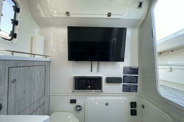 HCB 42 Siesta Yacht For Sale