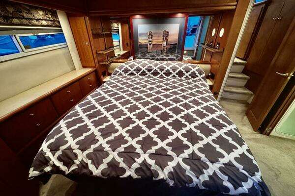 Carver 500 Cockpit Motor Yacht Yacht For Sale