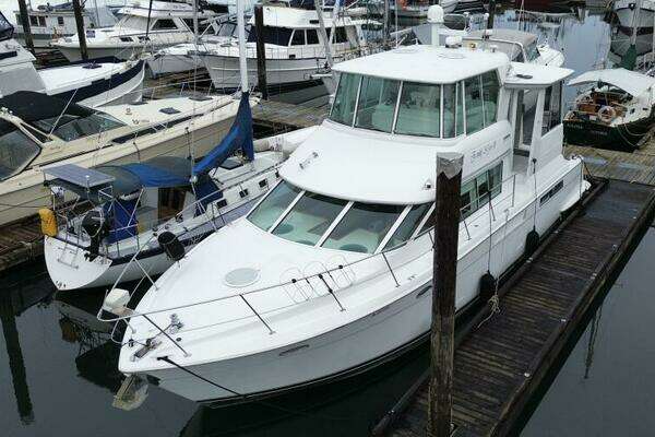 Carver 500 Cockpit Motor Yacht Yacht For Sale