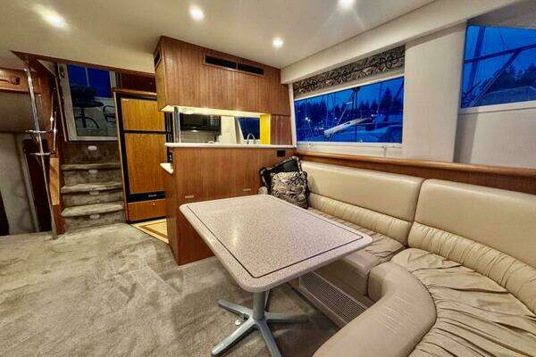 Carver 500 Cockpit Motor Yacht Yacht For Sale