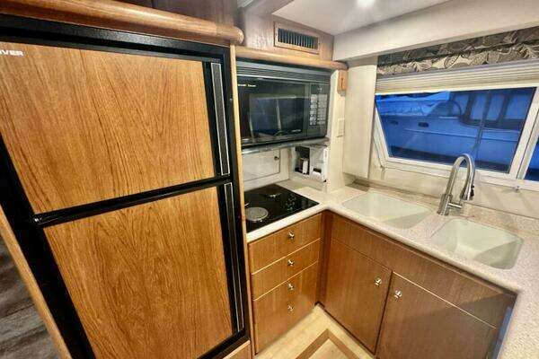Carver 500 Cockpit Motor Yacht Yacht For Sale