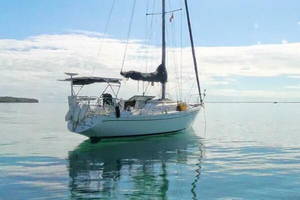 Seayonce 32ft Ericson Yacht For Sale