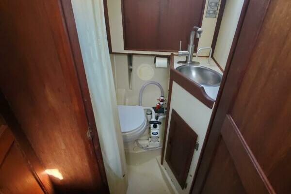 Seayonce 32ft Ericson Yacht For Sale