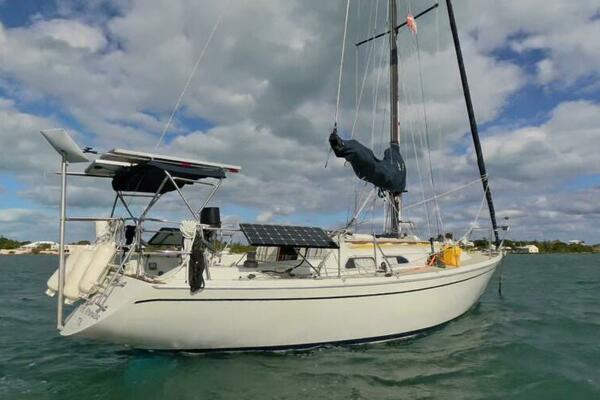 Seayonce 32ft Ericson Yacht For Sale
