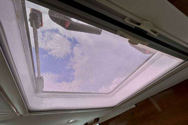 Hinckley 36 EP Yacht For Sale